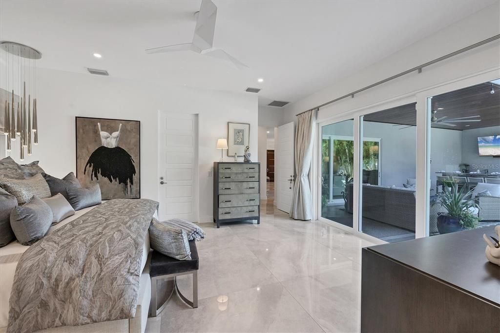 Bedroom, Interior, Pendant Lights, Recessed Lighting