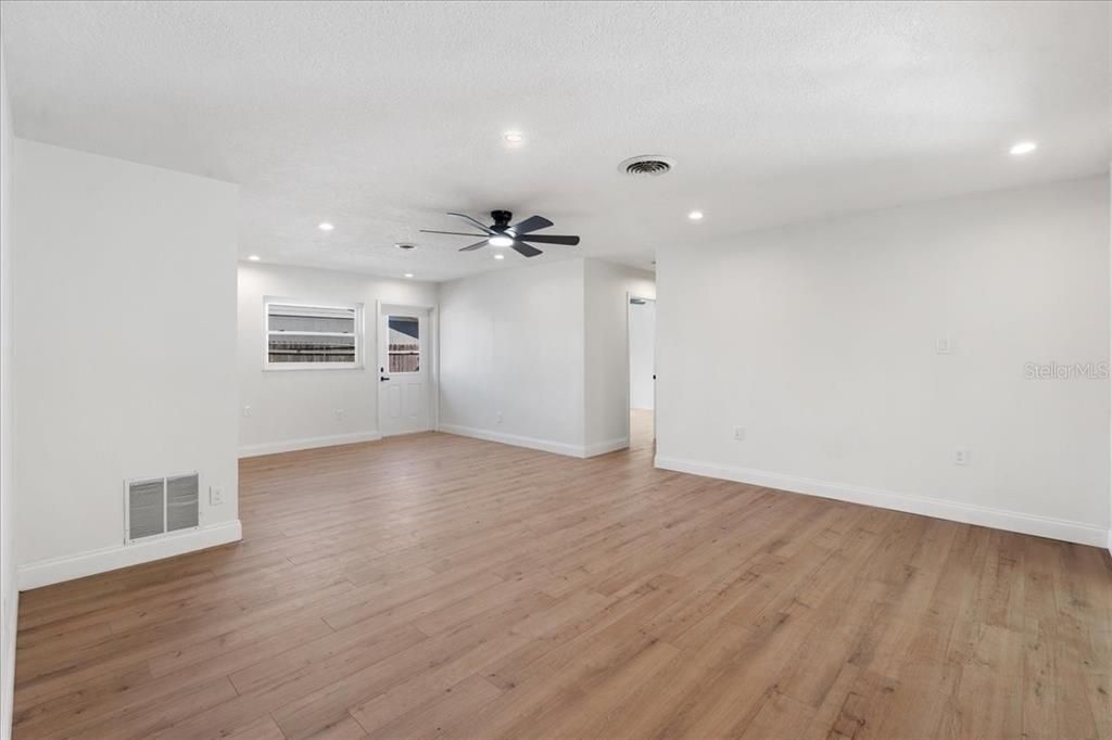 Empty room, Interior, Recessed Lighting, Wood Texture Flooring
