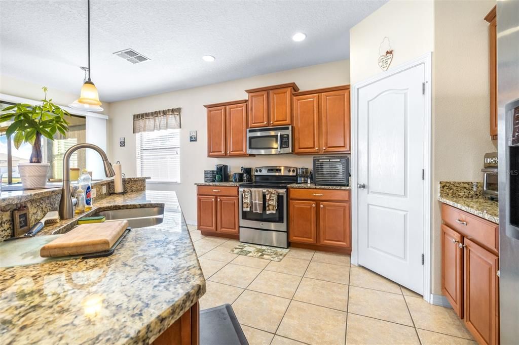 Interior, Kitchen, Pendant Lights, Recessed Lighting, Stainless Steel Appliances