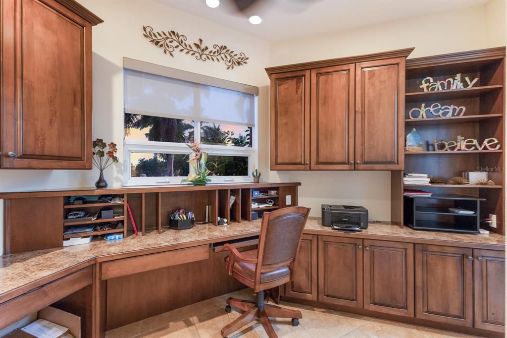 Home Office, Interior, Recessed Lighting