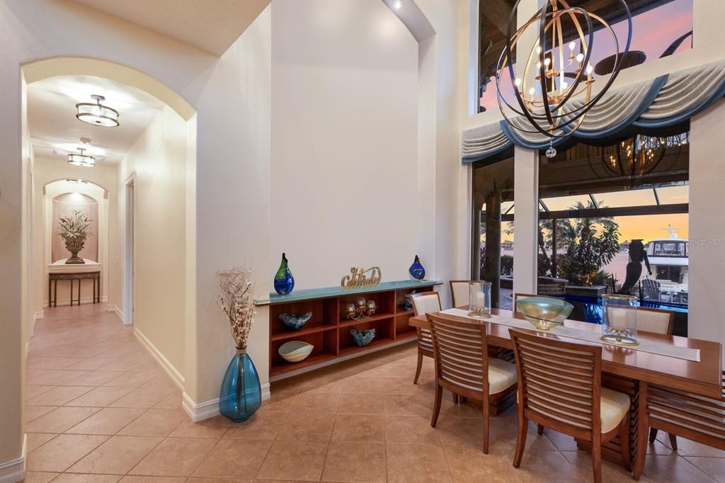 Chandelier, Dining room, Interior