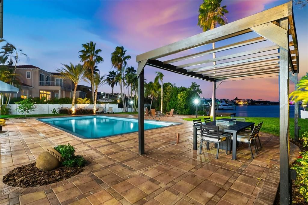 Exterior, Pool, Water