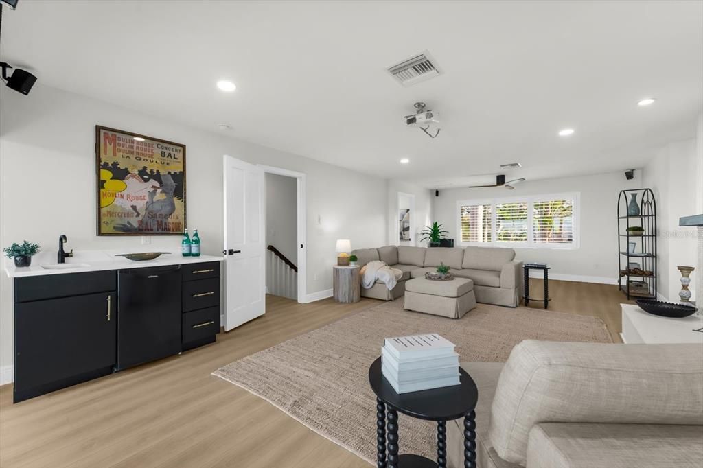 Interior, Living room, Recessed Lighting, Wood Texture Flooring