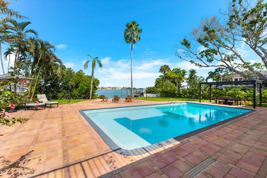 Exterior, Pool, Water