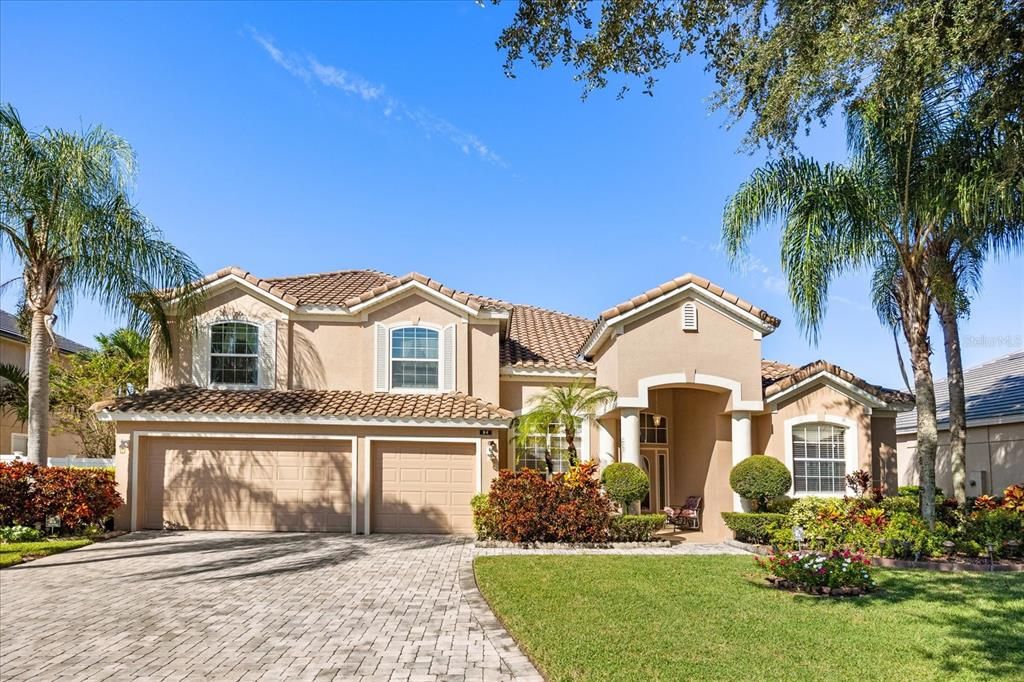 Attached, Exterior, Facade, Mediterranean