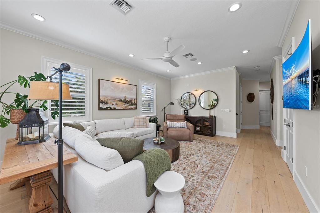 Interior, Living room, Recessed Lighting, Wood Texture Flooring