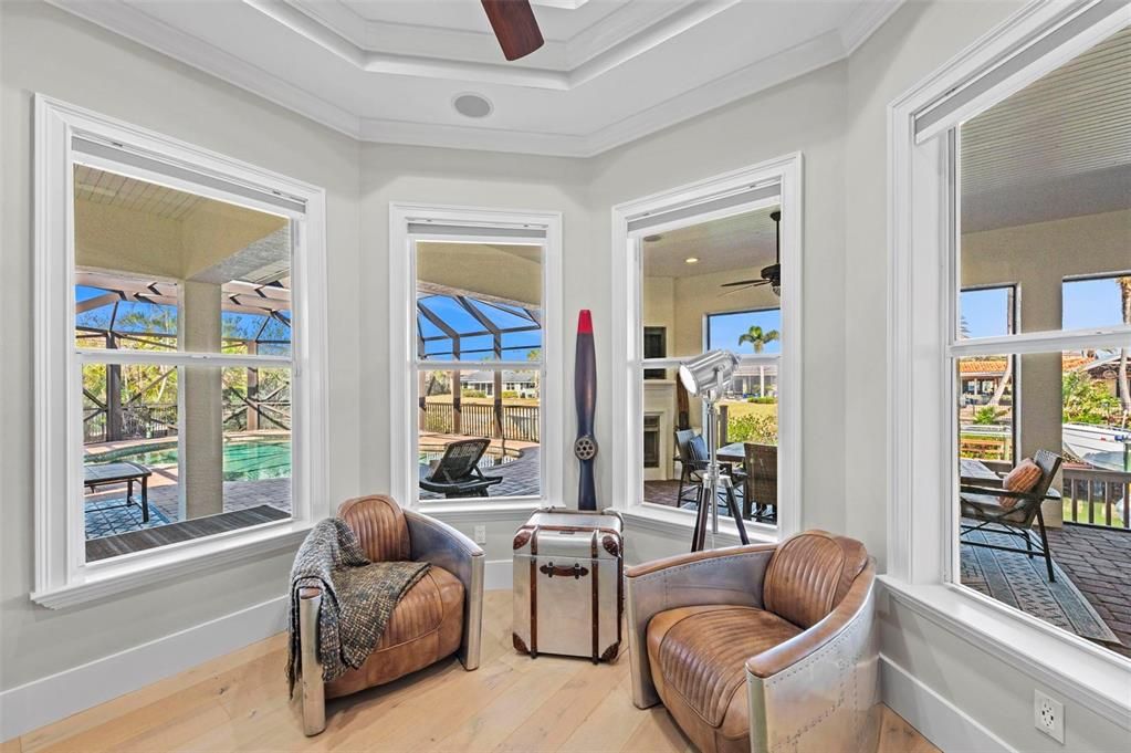 Interior, Recessed Lighting, Wood Texture Flooring