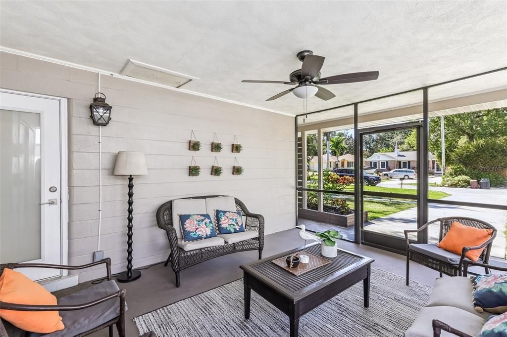 Interior, Living room, Sun Room