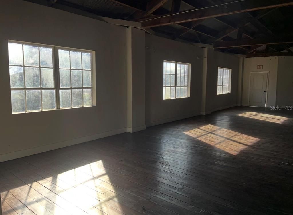 Empty room, Interior, Wooden Beams, Wood Texture Flooring