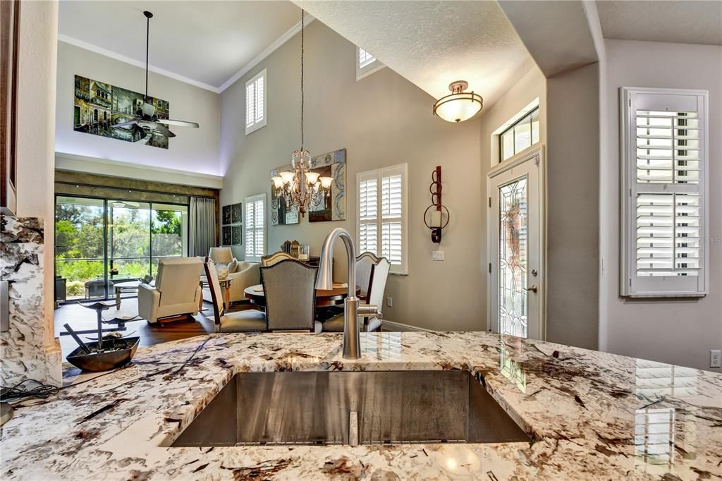 Chandelier, Dining room, Interior, Living room