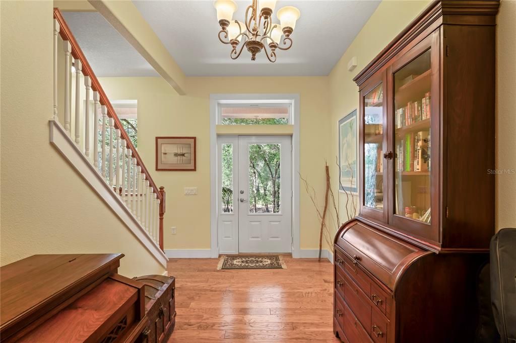 Chandelier, Interior, Wood Texture Flooring
