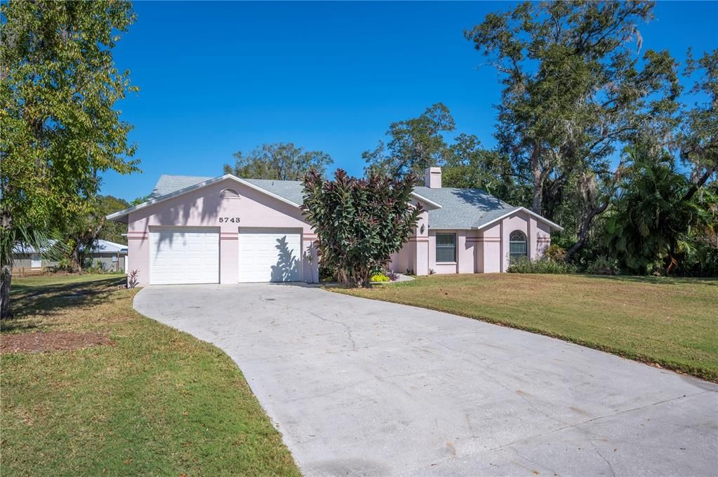 Attached, Backyard, Exterior, Facade, Ranch