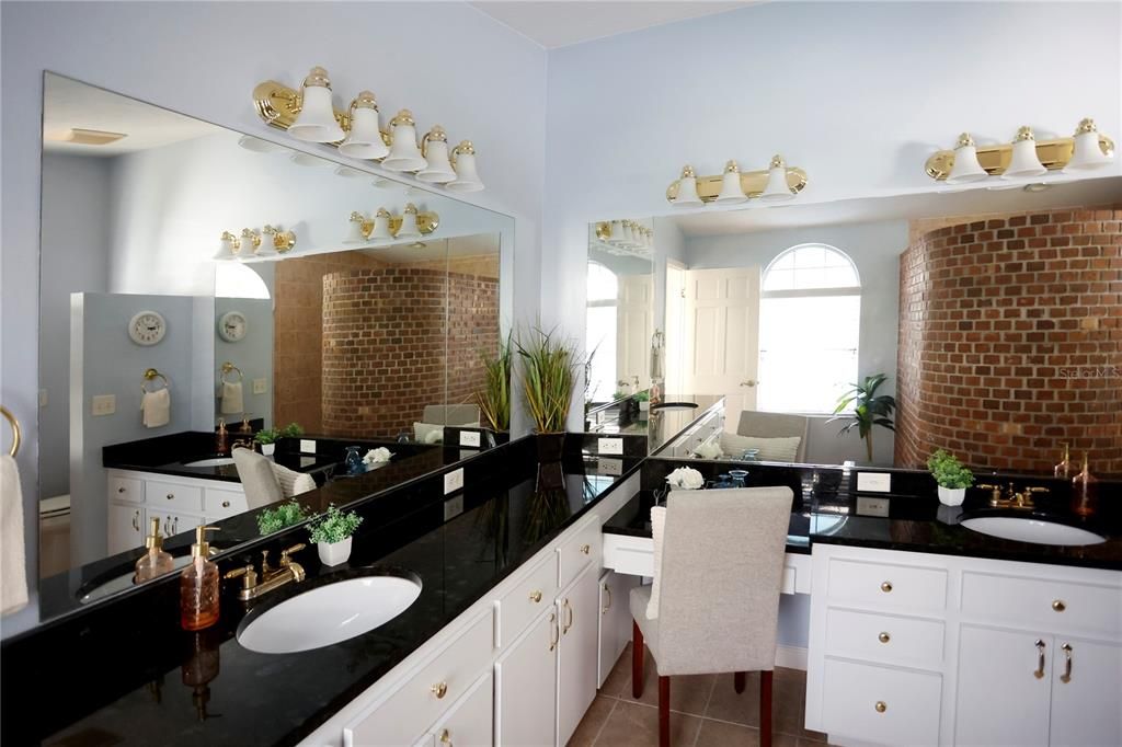 Bathroom, Dual Sink Vanities, Interior