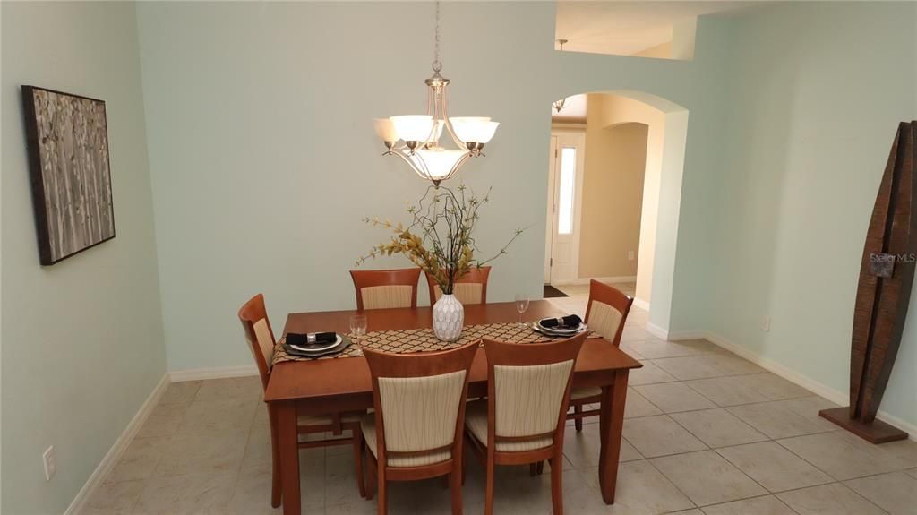 Chandelier, Dining room, Interior