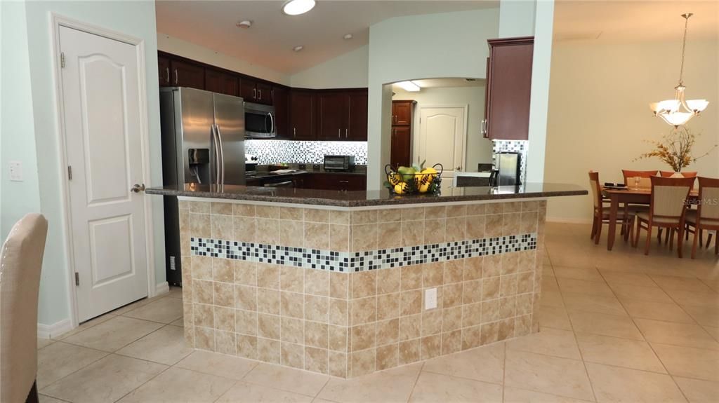 Dining room, Interior, Kitchen, Pendant Lights, Recessed Lighting, Stainless Steel Appliances