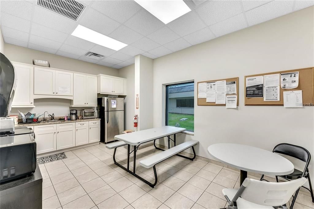 Dining room, Interior, Kitchen, Recessed Lighting