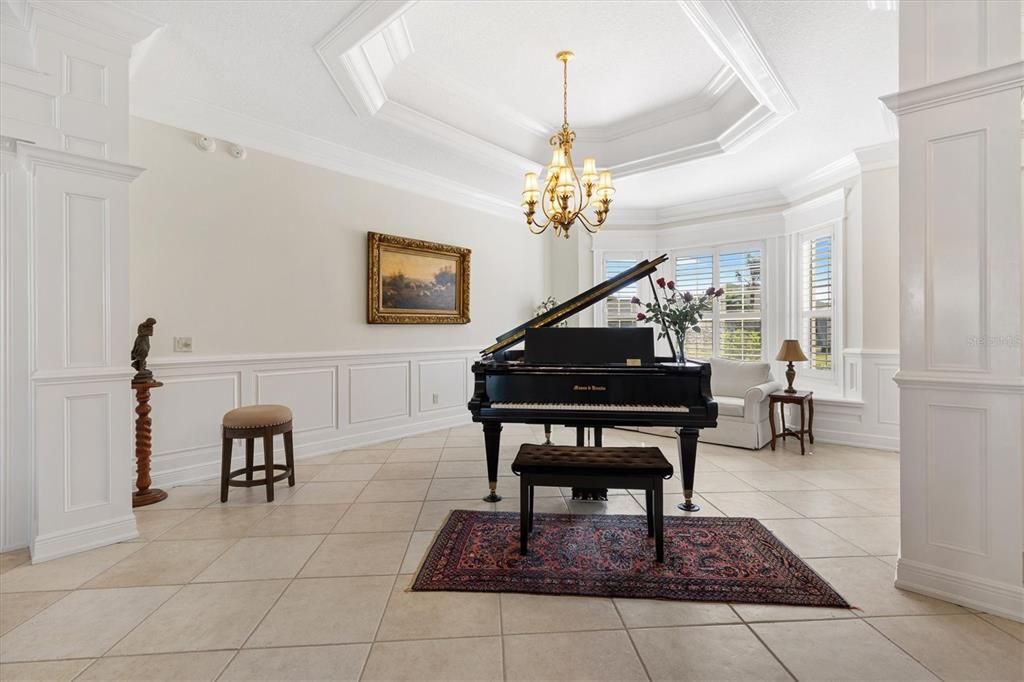 Chandelier, Interior, Piano