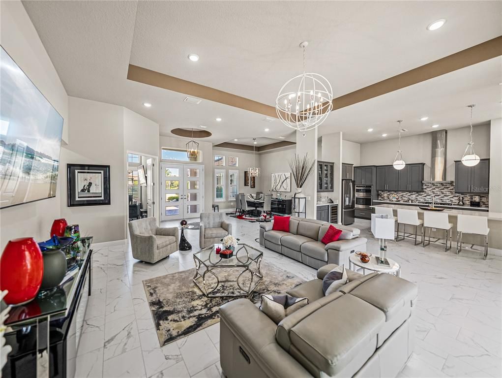 Chandelier, Interior, Kitchen, Living room, Marble, Pendant Lights, Recessed Lighting, Stainless Steel Appliances