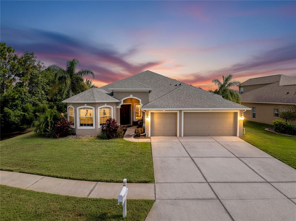 Attached, Backyard, Exterior, Facade, Ranch