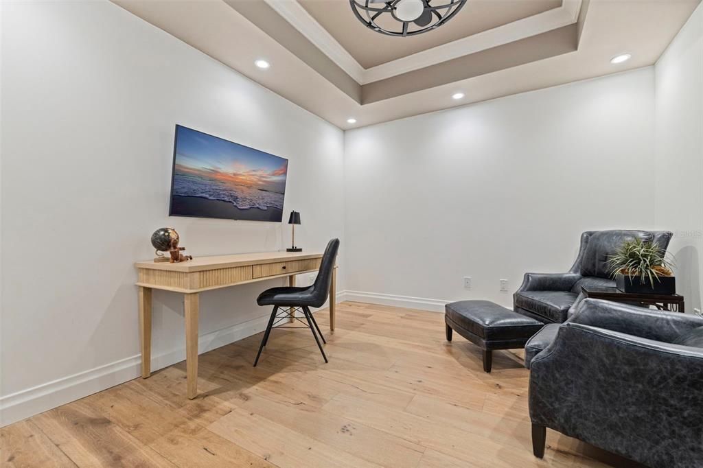 Home Office, Interior, Recessed Lighting, Wood Texture Flooring