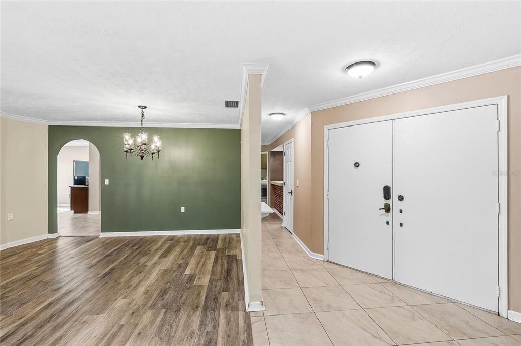 Chandelier, Empty room, Interior, Wood Texture Flooring