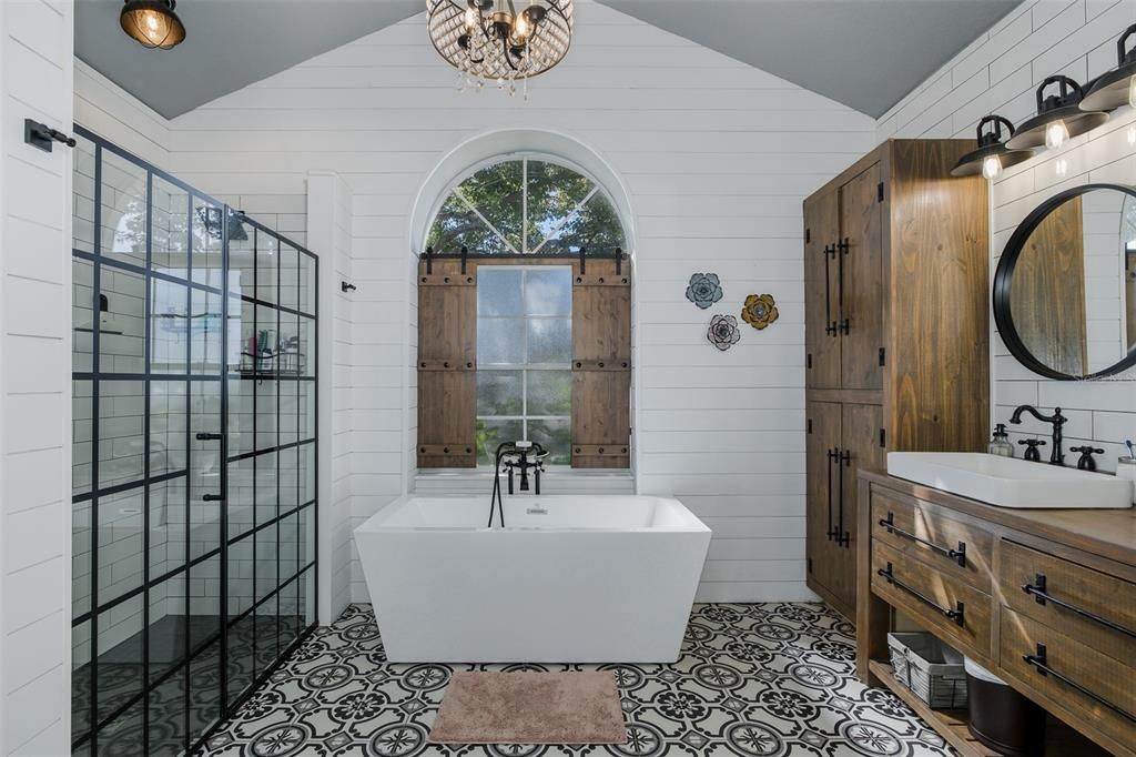 Bathroom, Dual Sink Vanities, Free Standing Baths, Interior