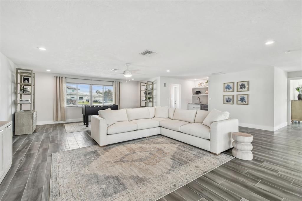 Interior, Living room, Recessed Lighting, Wood Texture Flooring