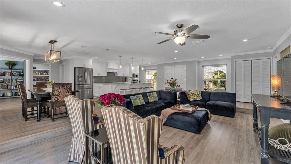 Dining room, Interior, Kitchen, Living room, Pendant Lights, Recessed Lighting, Stainless Steel Appliances, Wood Texture Flooring