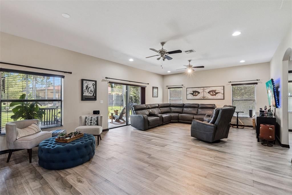 Interior, Living room, Recessed Lighting, Wood Texture Flooring