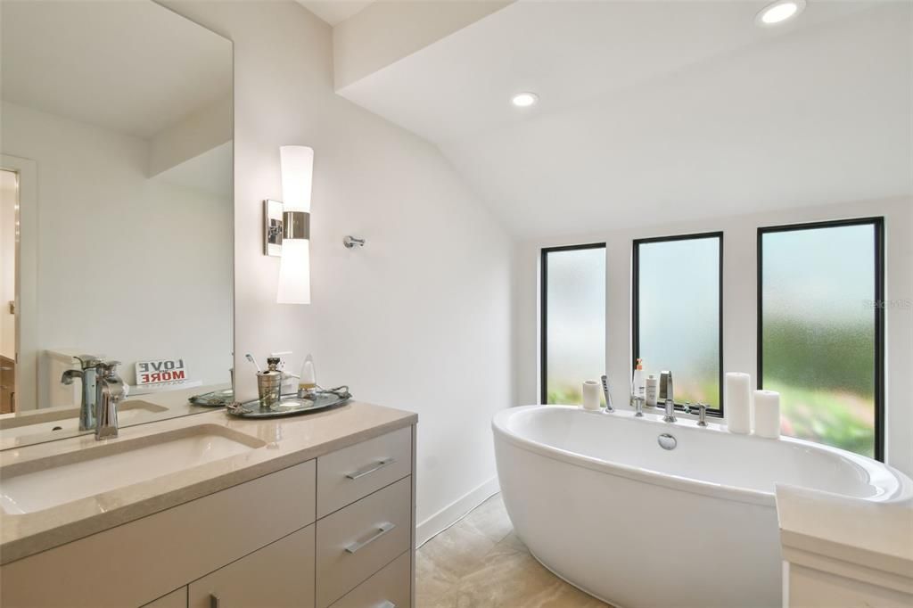 Bathroom, Dual Sink Vanities, Free Standing Baths, Interior, Recessed Lighting