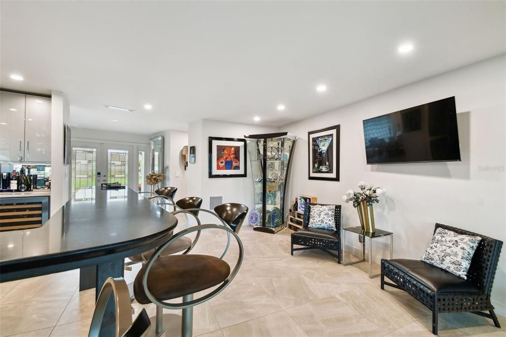 Dining room, Interior, Recessed Lighting