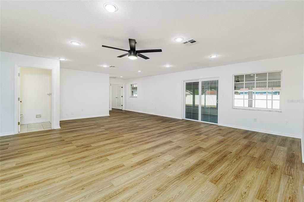 Empty room, Interior, Recessed Lighting, Wood Texture Flooring