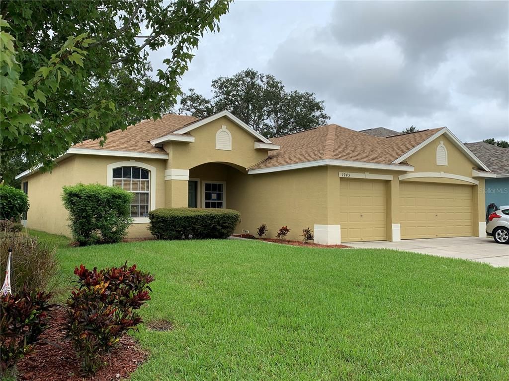 Attached, Backyard, Exterior, Facade, Mediterranean