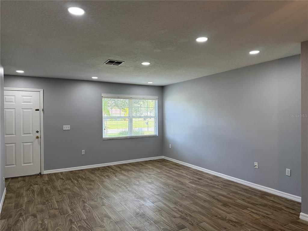 Empty room, Interior, Recessed Lighting, Wood Texture Flooring