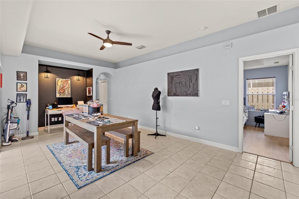 Dining room, Interior
