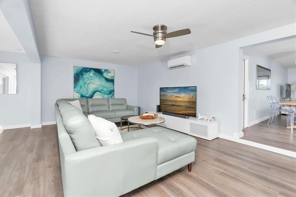 Dining room, Interior, Living room, Wood Texture Flooring