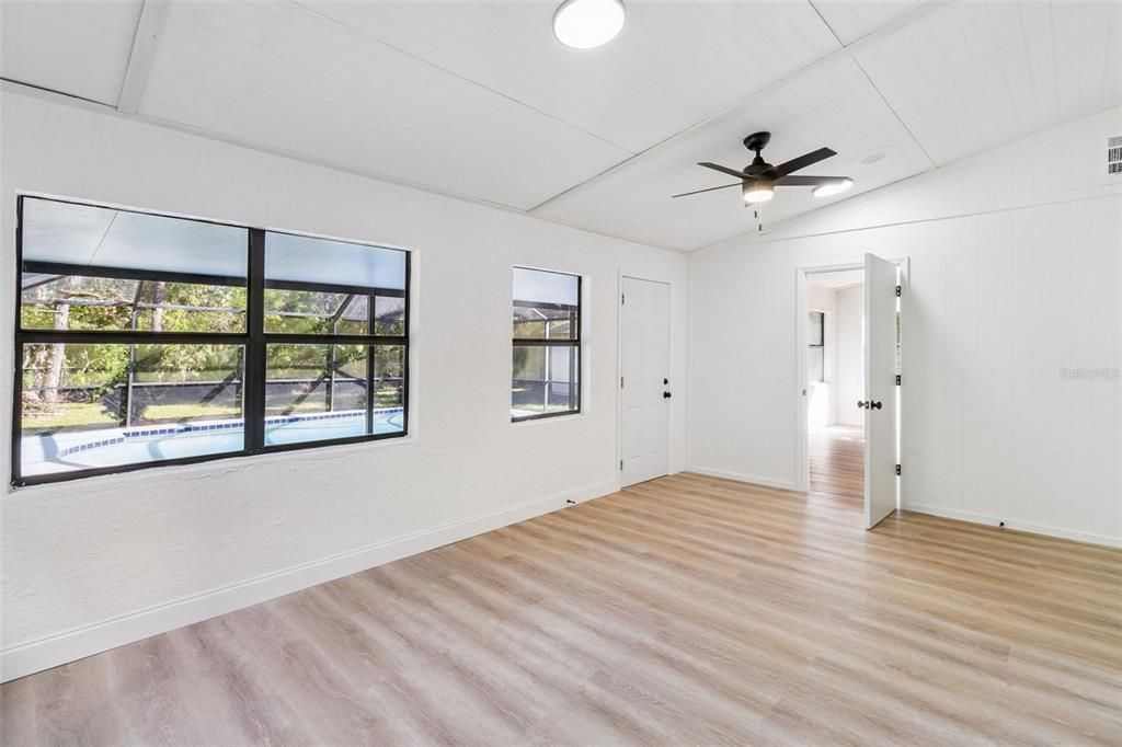 Empty room, Interior, Recessed Lighting, Wood Texture Flooring