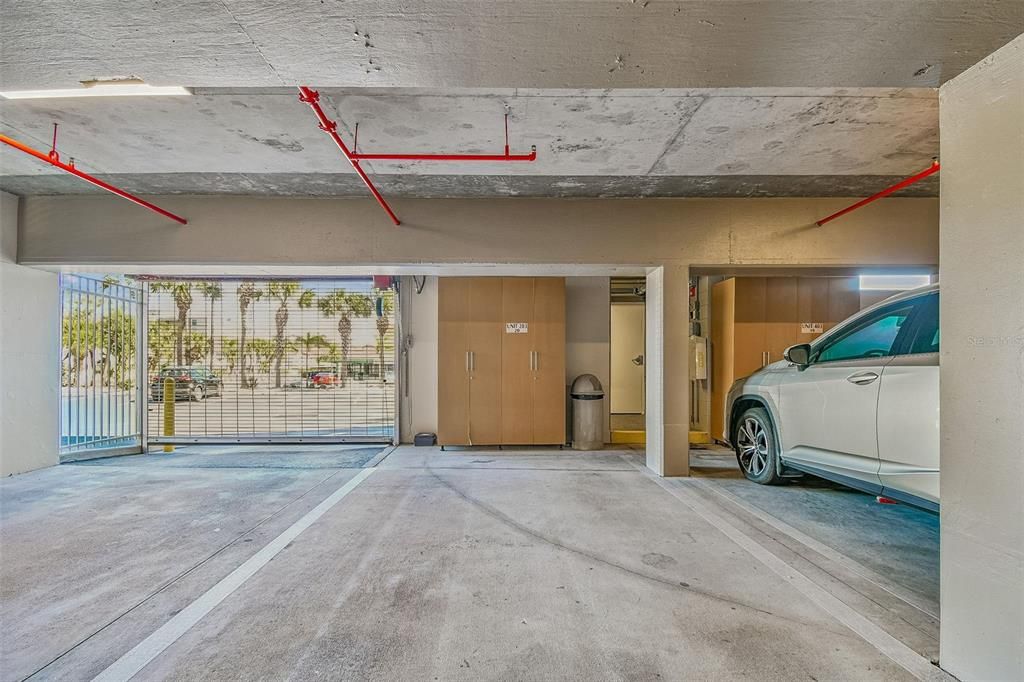 Garage, Interior