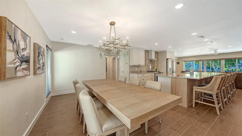Chandelier, Dining room, Interior, Kitchen, Recessed Lighting, Wood Texture Flooring
