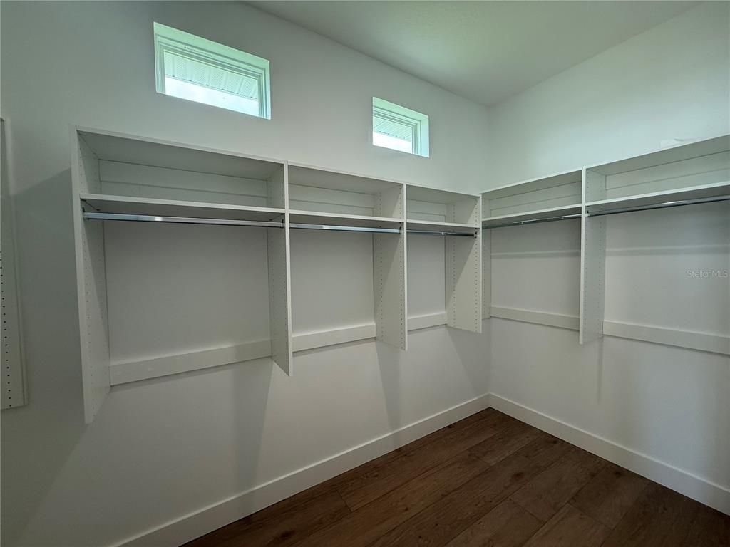 Interior, Walk-in Closets, Wood Texture Flooring