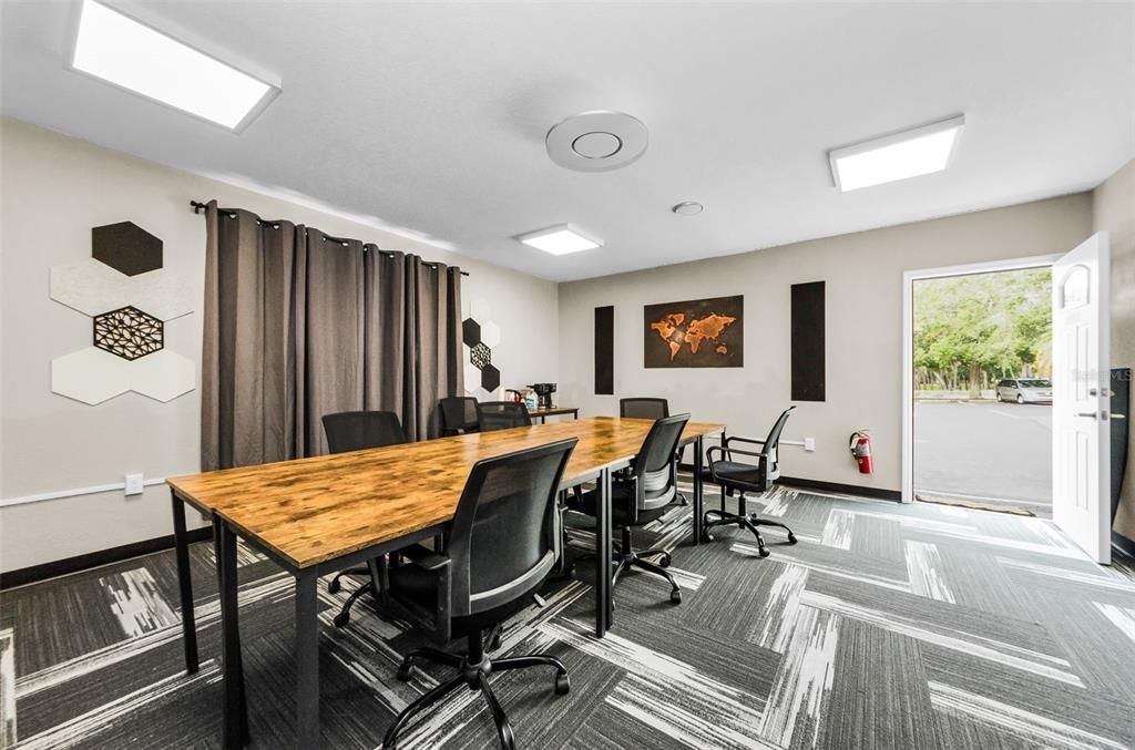 Dining room, Interior, Recessed Lighting
