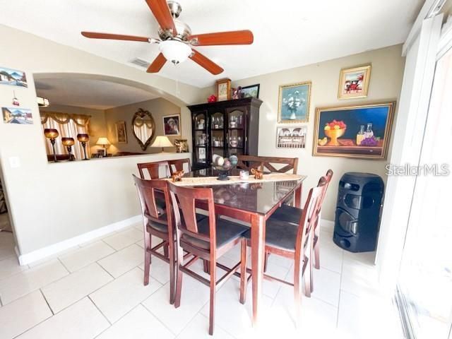 Dining room, Interior