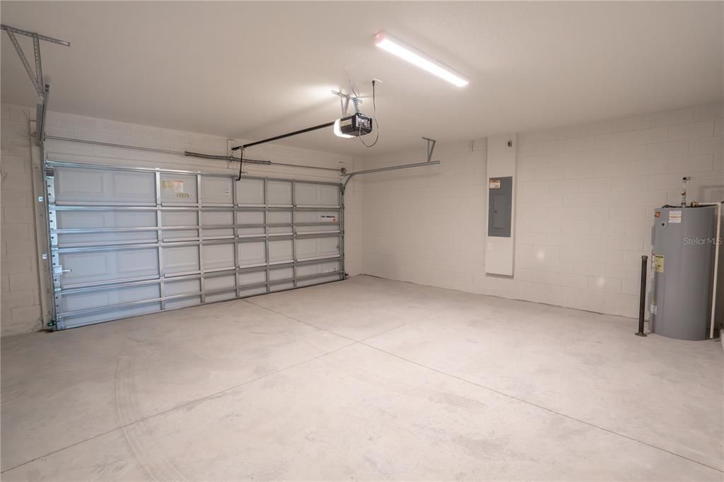Garage, Interior