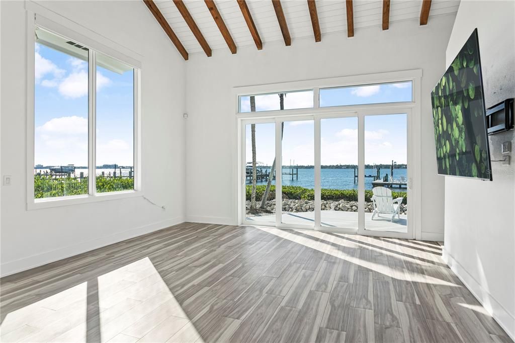 Empty room, Interior, Water, Wooden Beams, Wooden Ceilings, Wood Texture Flooring