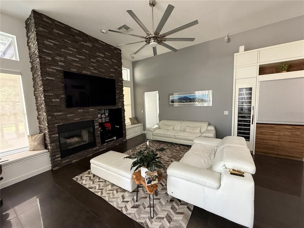 Fireplace, Interior, Living room