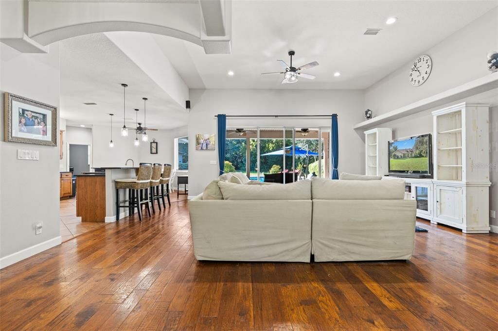 Interior, Kitchen, Living room, Pendant Lights, Recessed Lighting, Wood Texture Flooring