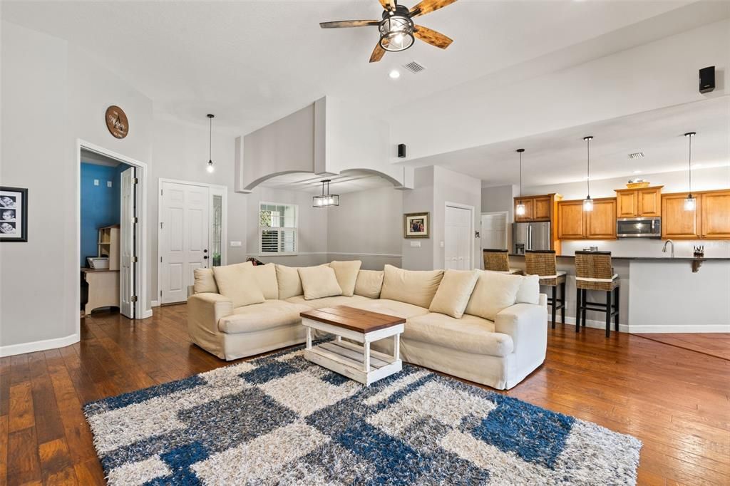 Interior, Kitchen, Living room, Pendant Lights, Recessed Lighting, Stainless Steel Appliances, Wood Texture Flooring