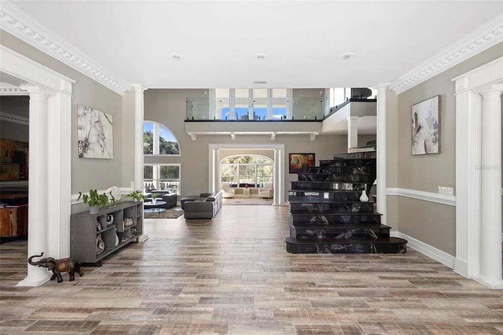 Interior, Recessed Lighting, Wood Texture Flooring