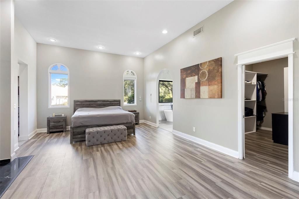 Bedroom, Interior, Recessed Lighting, Wood Texture Flooring