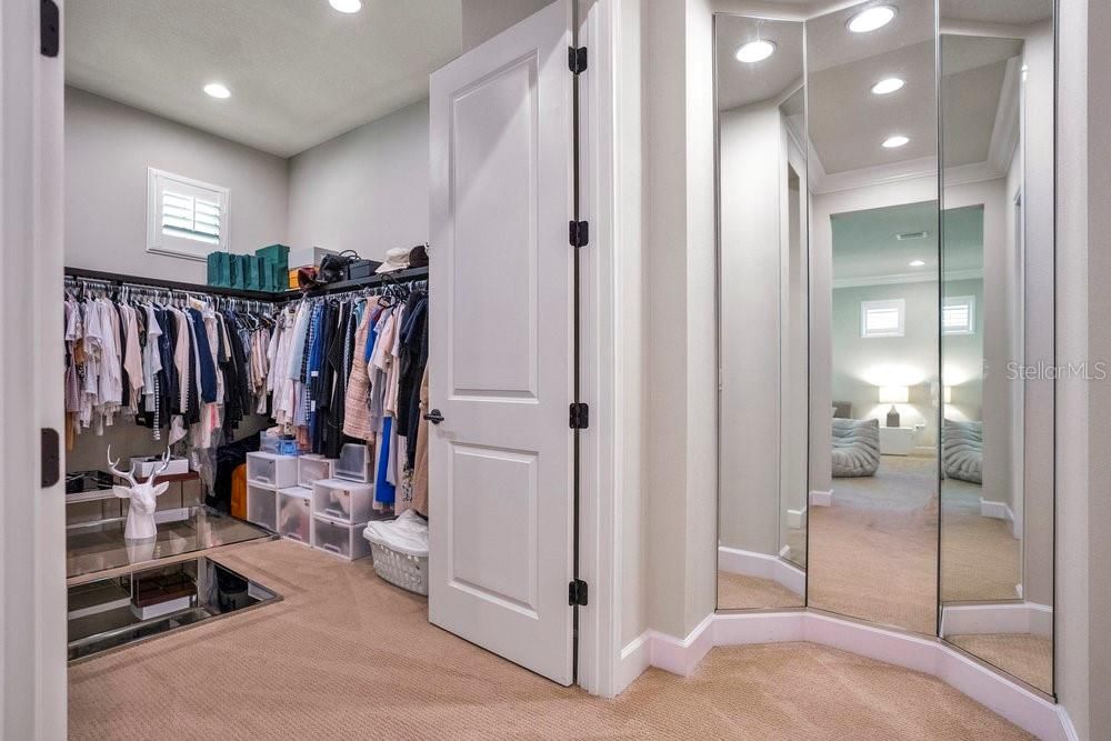 Interior, Recessed Lighting, Walk-in Closets